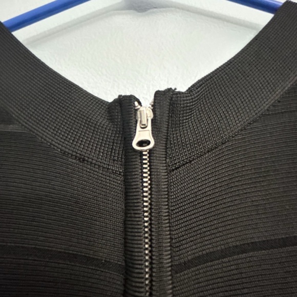 VENUS DRESS - Picture 3 of 14